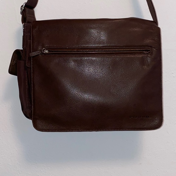 Fossil Other - Men's Fossil Leather Messenger Bag